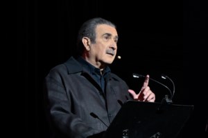 FT: Θα γίνει η Πάρος η νέα Μύκονος; – Υπερδόμηση, πολυτελείς βίλες και αντιδράσεις - εικόνα 2