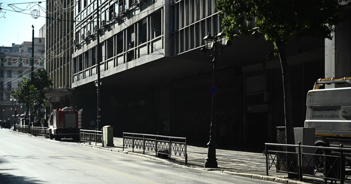 Περίεργη διάρρηξη σε μονοκατοικία στο Ψυχικό με λεία δεκάδες "επώνυμες τσάντες" και χρυσά ρολόγια χειρός