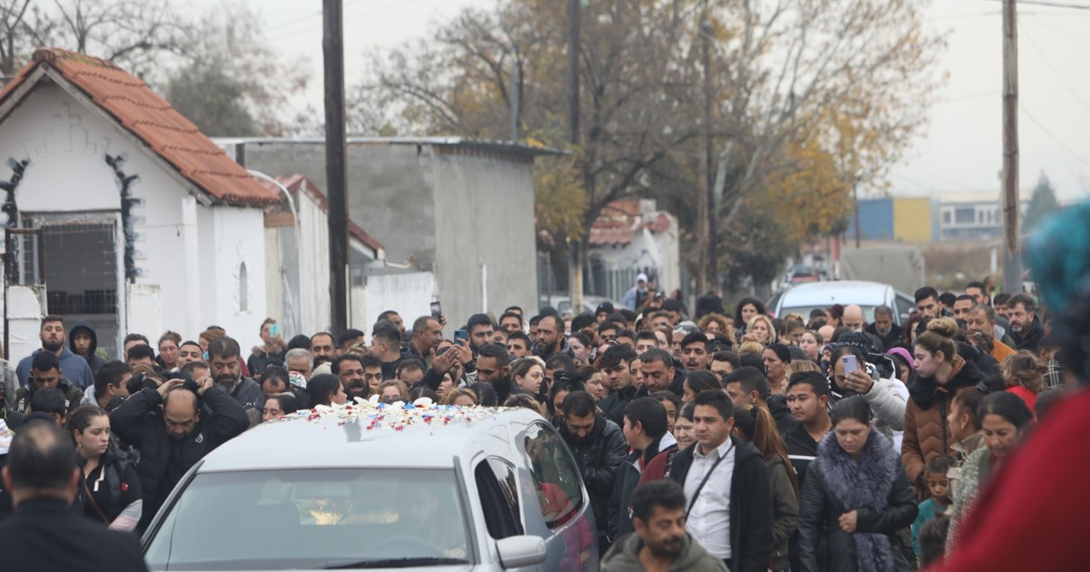 Δίκη για τον θάνατο του 16χρονου Ρομά Κώστα Φραγκούλη: Ήμουν σε άμυνα - Πυροβόλησα στα λάστιχα, ισχυρίστηκε ο αστυνομικός