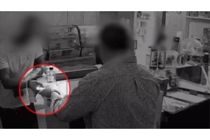 "Εβαλα 400 ευρώ στον φάκελο για τον Τόνι τον... υδραυλικό": Νέες αποκαλύψεις για τους εκβιαστές στη Μύκονο