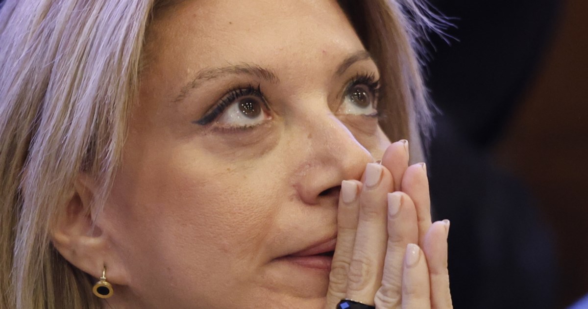 Εξαλλος ο Καρανίκας με την Ακρίτα για την "πρωθυπουργό" Καρυστιανού: "Δημαγωγός και σούργελο" - Η περιφρονητική απάντησή της - εικόνα 2