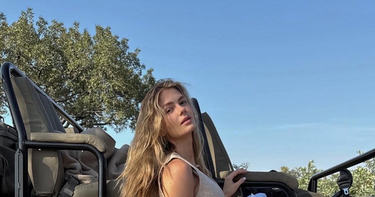 Αμαλία Κωστοπούλου: Η πιο κομψή καλεσμένη σε χλιδάτο γάμο στο Κάιρο με φόντο τις Πυραμίδες - Η glam εμφάνισή της