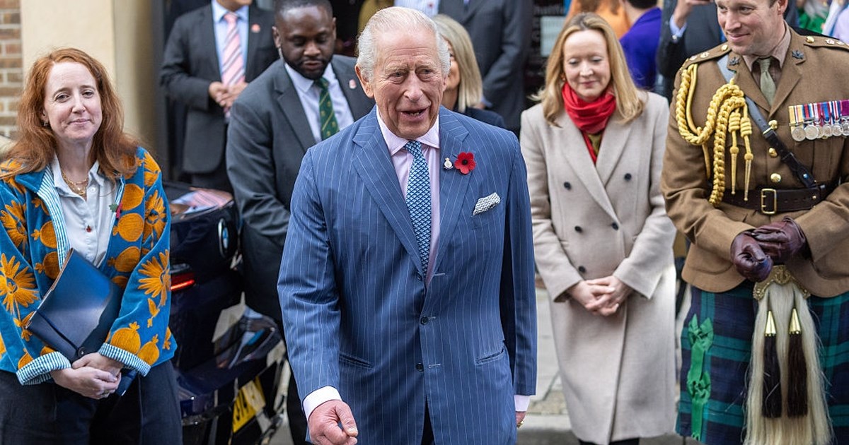 Στην Ουαλία γιόρτασε ο βασιλιάς Κάρολος τα 77α γενέθλιά του - Κανονιοβολισμοί στο Λονδίνο [εικόνες] - εικόνα 4