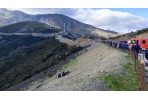 Τροχαίο στη Λαμία: Αυτοκίνητο τούμπαρε μετά από σύγκρουση με άλλο ΙΧ - Τραυματίστηκε ηλικιωμένος - εικόνα 4