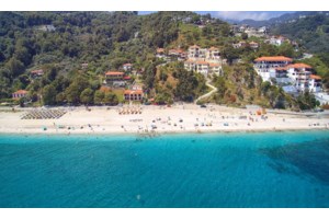 Πώς η εφορία σβήνει χρέη ακόμη και από οφειλέτες με περιουσιακά στοιχεία