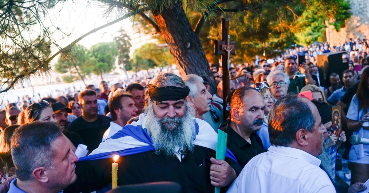 Παραλήρημα αρνητή για τις ταυτότητες: Είναι ψηφιακή σκλαβιά - H κρατούσα Εκκλησία είναι αίρεση, όχι εγώ