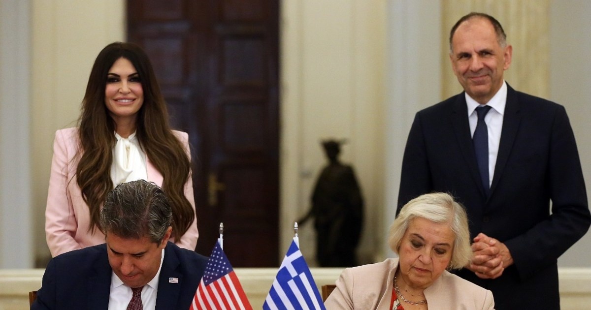 Ο Μπαμπινιώτης παίρνει θέση για την Γκίλφοϊλ: Αυτός είναι ο τίτλος της, έτσι πρέπει να την αποκαλούμε