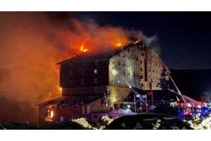 Ανάρτηση Μητσοτάκη για την πυρκαγιά στο χιονοδρομικό κέντρο της Τουρκίας: "Βαθιά θλίψη για την τραγική απώλεια ζωών"