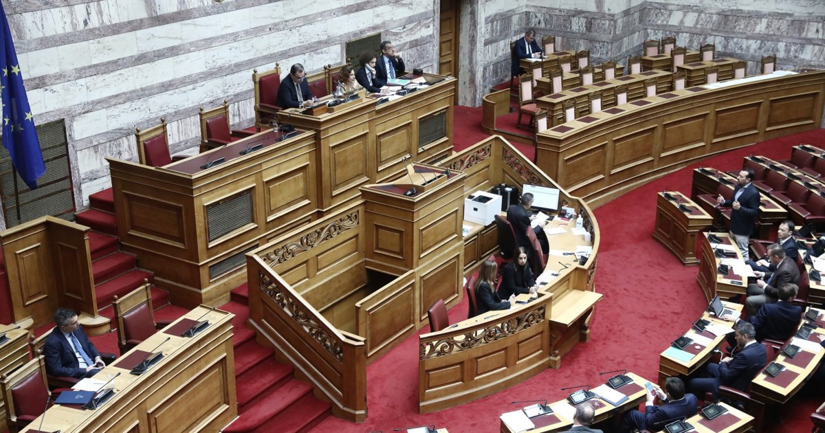 Άγνωστος Στρατιώτης: Νέα συγκέντρωση απόψε κατά της τροπολογίας - Όλοι οι συγγενείς θα είμαστε εδώ, λέει συγγενής θύματος