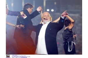 Το "αντίο" του Ξαρχάκου στον Σαββόπουλο: "Πολεμήθηκε και έγινε βορά, επειδή είχε διαφορετική άποψη ή ιδεολογία"