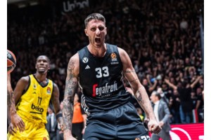 Ευχάριστα νέα για τον Ακίλε Πολονάρα: Επιτυχημένη η μεταμόσχευση μυελού των οστών - Εικόνα μέσα από το νοσοκομείο - εικόνα 2