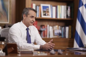 Σε δημόσια διαβούλευση το νομοσχέδιο για την επιστολική ψήφο και την εκλογική περιφέρεια Απόδημου Ελληνισμού