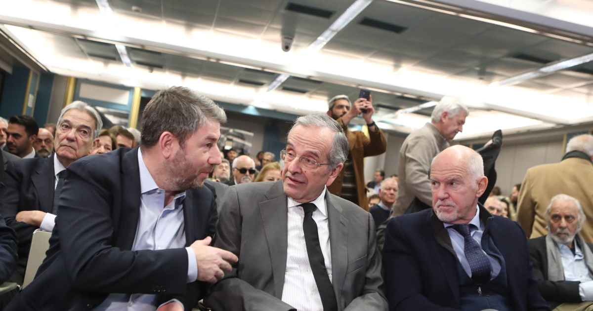 Σαμαράς: "Η Καλαμάτα υποδέχεται και τιμά τον φίλο Κώστα Καραμανλή" - Επίτιμος δημότης ο πρώην πρωθυπουργός