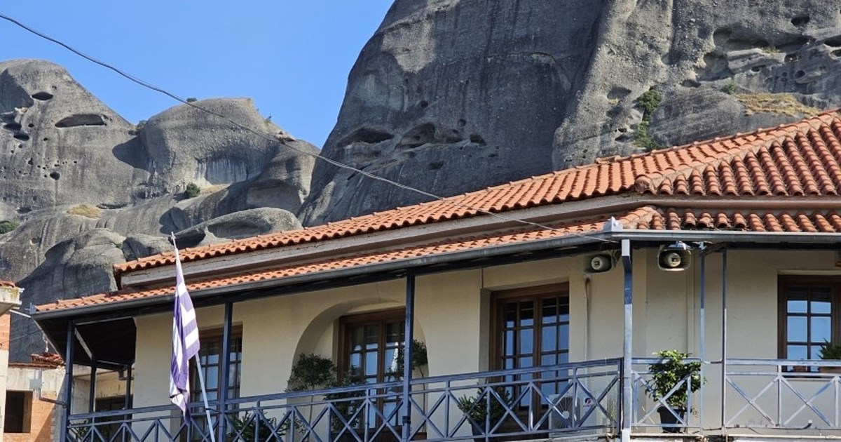 Παρέμβαση ΥΠΕΣ για τον υπάλληλο του δήμου Μετεώρων που έλειπε με αναρρωτική 13 χρόνια: Να αποδοθούν ευθύνες