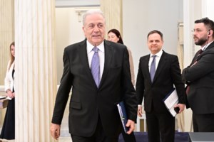 Qatargate: Ομόφωνη εισήγηση της επιτροπής δεοντολογίας της Βουλής για άρση ασυλίας του Δημήτρη Αβραμόπουλου
