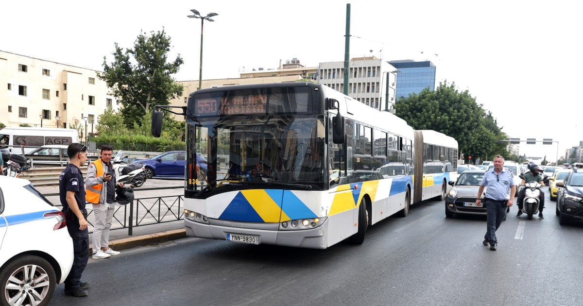 Σοβαρό τροχαίο στη Θεσσαλονίκη - Στο Νοσοκομείο μία έγκυος και ακόμα δύο τραυματίες
