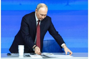 "Αργή πρόοδο" βλέπει η Ρωσία στις διαπραγματεύσεις με τις ΗΠΑ για τον τερματισμό του πολέμου στην Ουκρανία