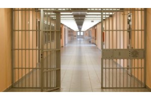 Χαλκιδική: Άνδρας μαχαίρωσε και λήστεψε 25χρονη - Αναζητείται ένας Αλβανός δραπέτης