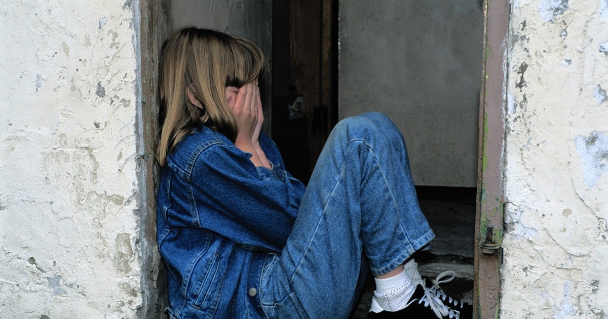 Φρίκη στην Πάτρα: Τα βασανιστήρια 15χρονης από τον θείο της - Τη μαστίγωνε και τη γρονθοκοπούσε