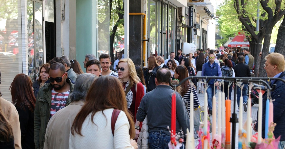Πάσχα 2026: Το εορταστικό ωράριο των καταστημάτων -Ποιες ώρες λειτουργούν, ποια Κυριακή θα είναι ανοιχτά