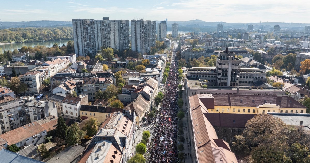 Σερβία όπως Σύνταγμα: Απεργία πείνας ξεκινά μητέρα θύματος της σιδηροδρομικής τραγωδίας του Νόβι Σαντ [εικόνες - βίντεο] - εικόνα 4