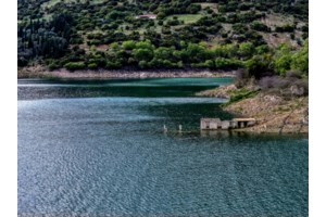 Κέντρο Αθήνας: Θραύση αγωγού της ΕΥΔΑΠ στην οδό Αμερικής - Διεκόπη προσωρινά η κυκλοφορία