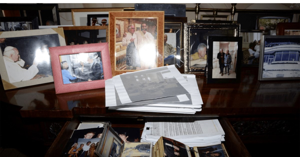 Φάκελοι Έπσταϊν: Στη δημοσιότητα 3 εκατ. έγγραφα από το υπουργείο Δικαιοσύνης - "Καμία προσπάθεια προστασίας του Τραμπ" - εικόνα 2