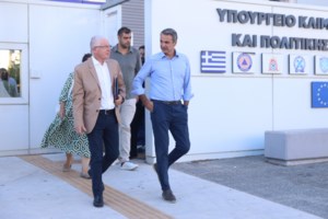 "Το δάσος να ξανά γίνει δάσος": Συγκέντρωση διαμαρτυρίας κατά την επίσκεψη Μητσοτάκη στην Πεντέλη
