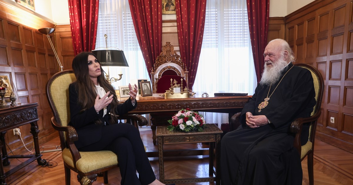 Κίμπερλι Γκίλφοϊλ: Συνάντηση με τον Νίκο Δένδια στο Πεντάγωνο - "Θα με βλέπετε συχνά" [εικόνες]