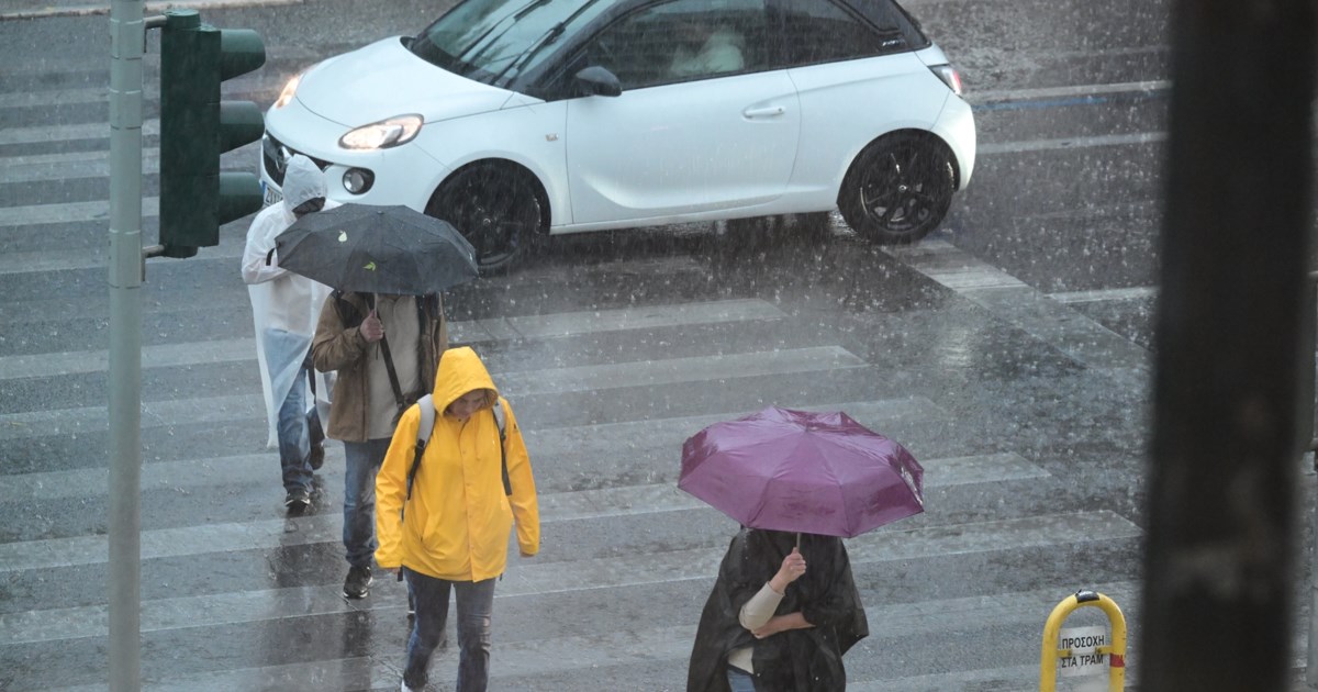 Καιρός: Η "μετεωρολογική βόμβα" που μπορεί να χτυπήσει την Τρίτη ή την Τετάρτη - Τι προβλέπει ο Καλλιάνος