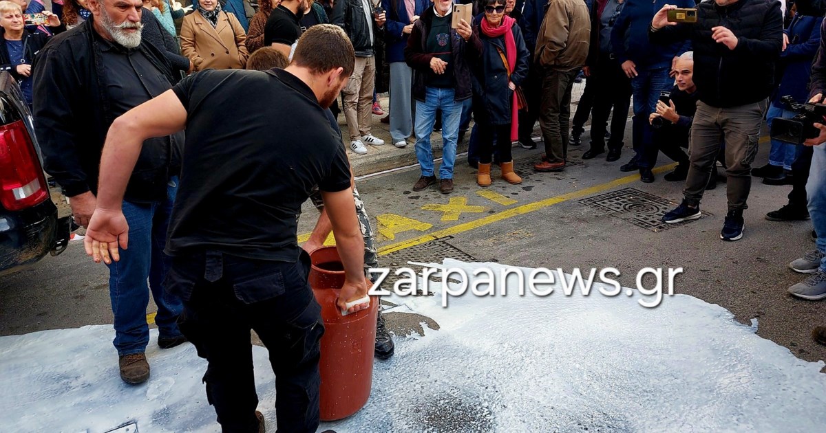 Αγροτικά μπλόκα: Στις Σέρρες την Πέμπτη η κρίσιμη συνεδρίαση της Πανελλαδικής Επιτροπής