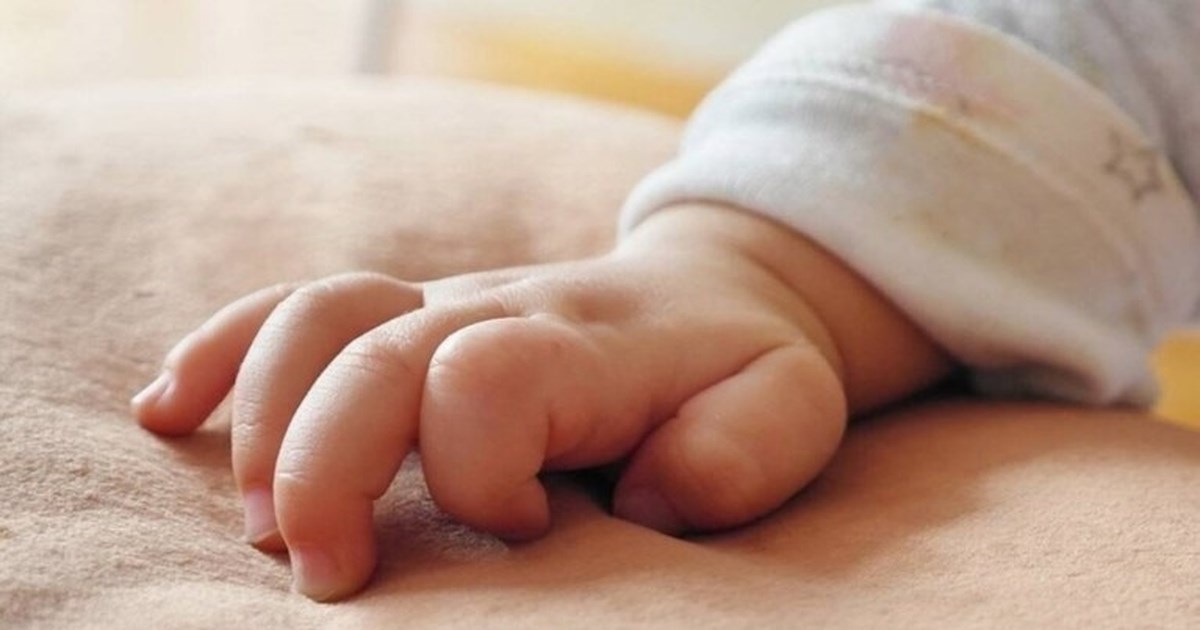 Κακοποίηση βρέφους στον Πύργο: Αρνείται να μιλήσει η μητέρα - Ετοιμο το πόρισμα, θα κατατεθεί στον αρμόδιο ανακριτή