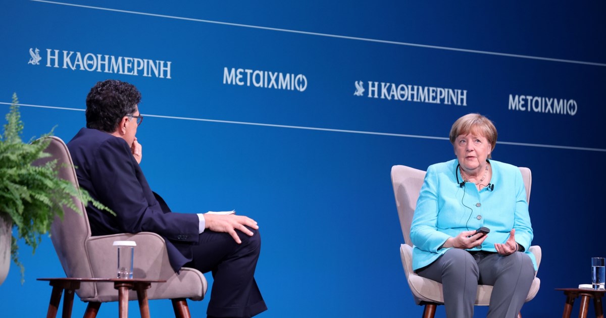 "Με βγάζουν από τη σιωπή μου", λέει ο Πάνος Καμμένος για το 2015 - "Η Μέρκελ λέει τη μισή αλήθεια"