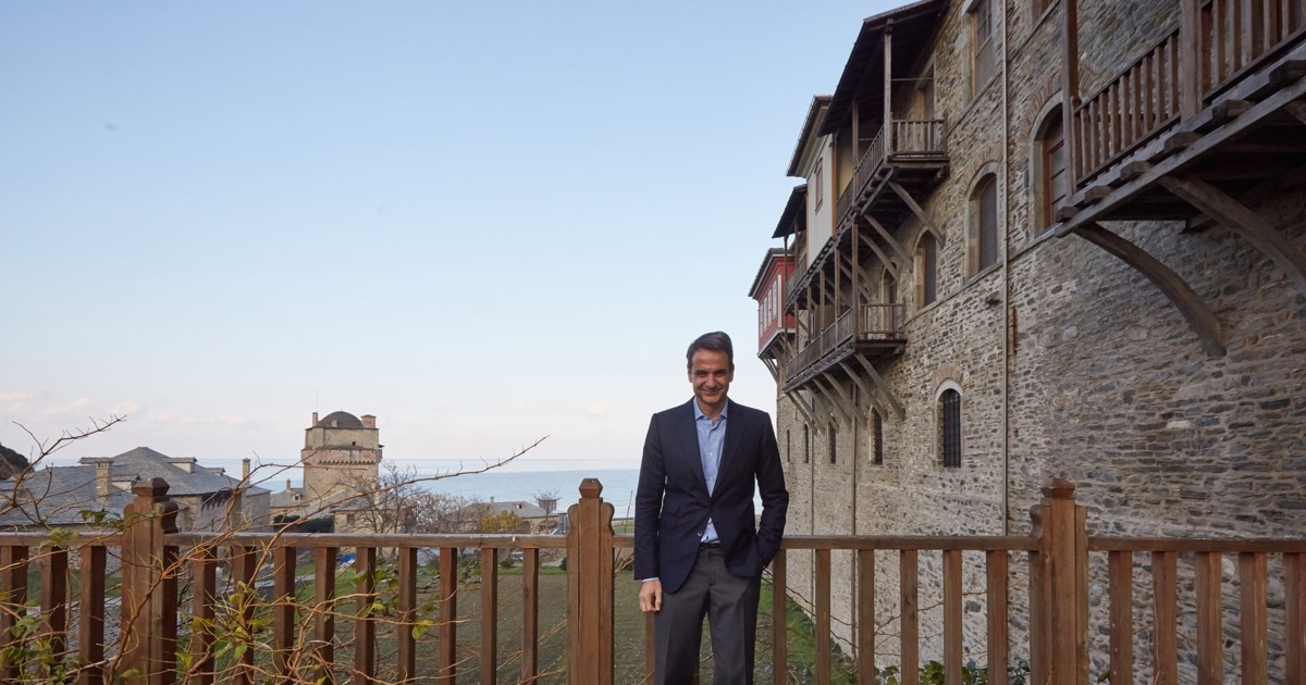 Στο Αγιο Ορος ο Κυριάκος Μητσοτάκης: Ανακοίνωσε έργα 100 εκατ. ευρώ - Η επίσημη τελετή υποδοχής [εικόνες] - εικόνα 9