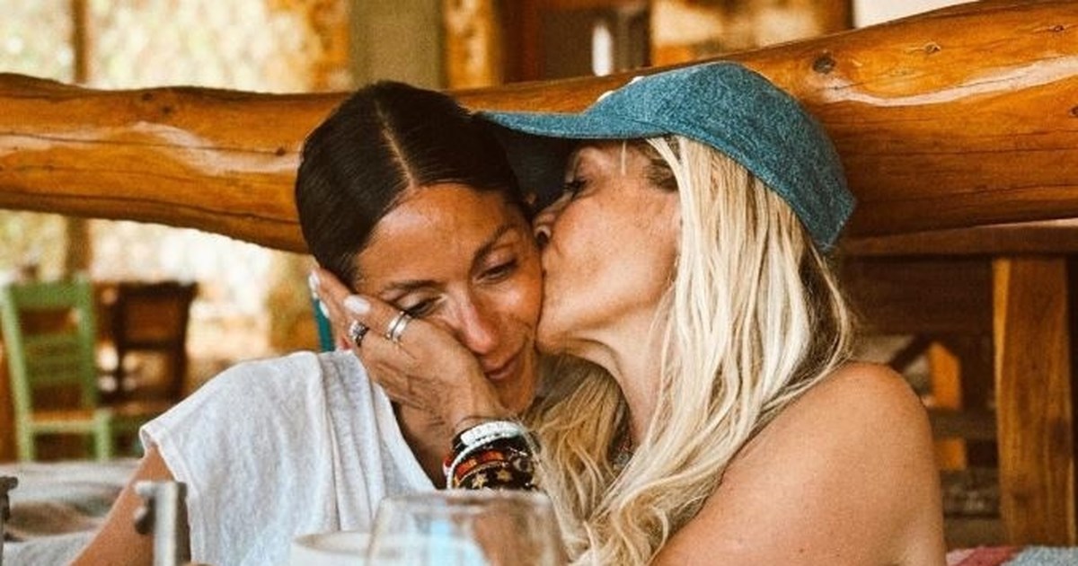 Κλόντια Σίφερ: Γιορτάζει στην Ελλάδα τα 55α γενέθλιά της [εικόνες]