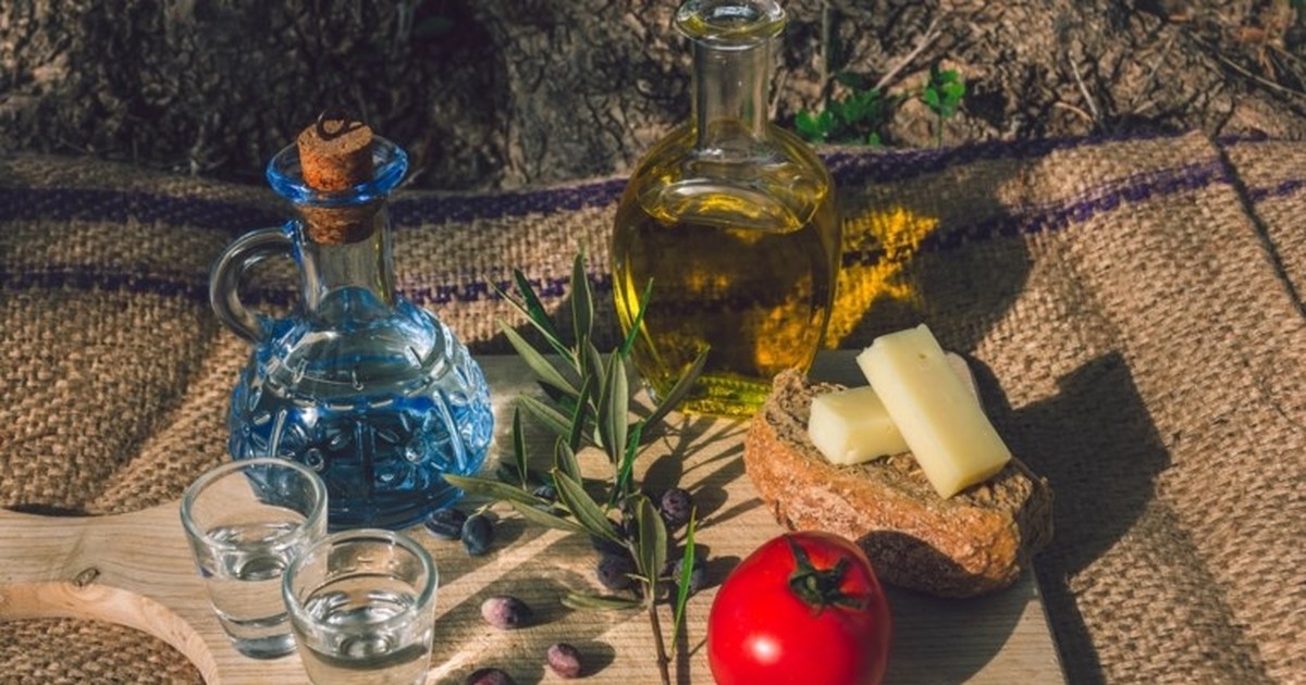 Taste Atlas: Τέσσερα ελληνικά σκληρά τυριά στα καλύτερα έξι του πλανήτη - Η γραβιέρα Νάξου στο No1