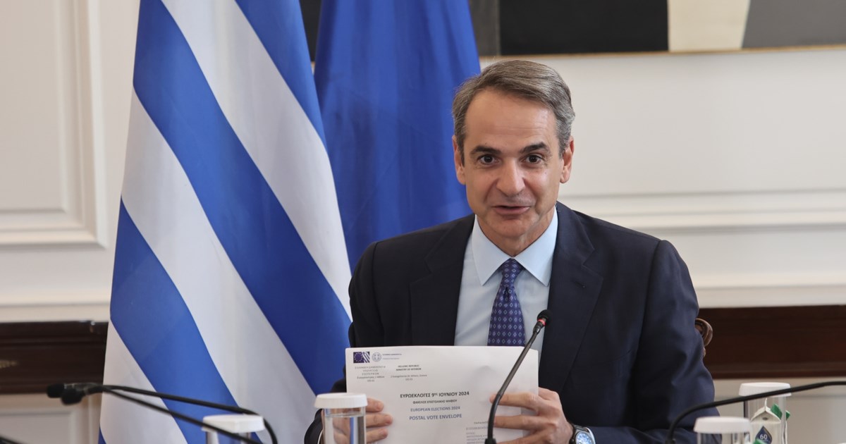 Μητσοτάκης: Τα Χριστούγεννα βρίσκουν την Ελλάδα να έχει αφήσει πίσω της μια υπερδεκαετή αλυσίδα κρίσεων