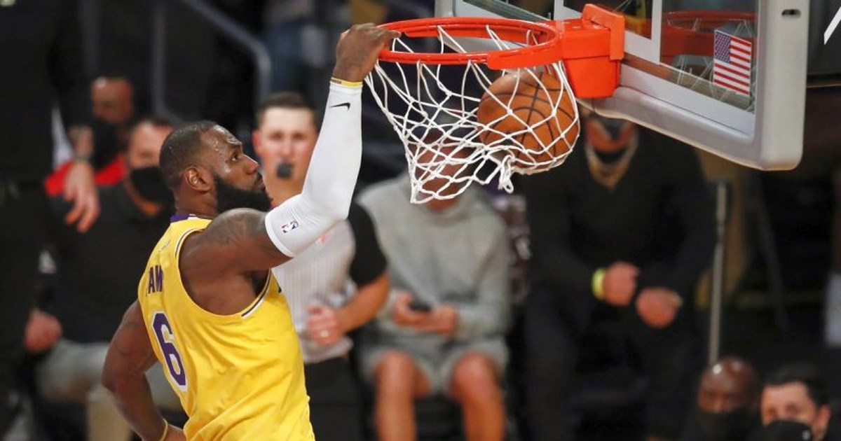 NBA : Νέο διετές συμβόλαιο με τους Λέικερς ο ΛεΜπρόν Τζέιμς