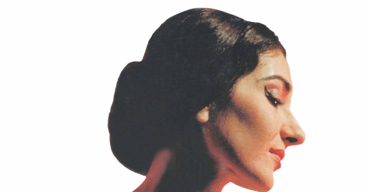 Σπάνια φωτογραφία της Μαρίας Κάλλας με το ζεύγος Καραμανλή και τον Μινωτή - Στην Επίδαυρο το 1961