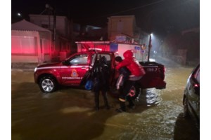 Καιρός: Ανοιξιάτικο Σαββατοκύριακο με 20άρια και αφρικανική σκόνη - Πότε θα χτυπήσει νέα κακοκαιρία