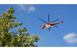 Φωτιά στην Αργολίδα: Μήνυμα "112" στους κατοίκους στα Άνω Καρνεζαίικα για εκκένωση - Στη "μάχη" και εναέρια μέσα