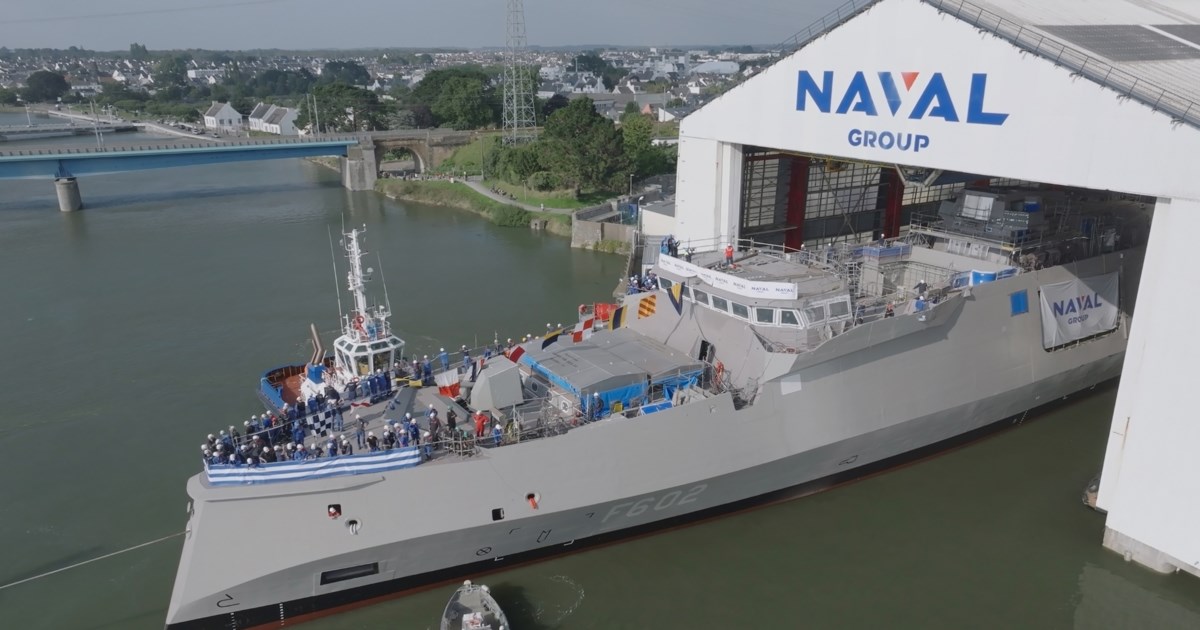 Live η λαμπρή τελετή υποδοχής της φρεγάτας Belharra "Κίμων" στον Σαρωνικό [εικόνες - βίντεο] - εικόνα 24