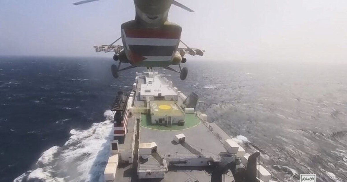 Διπλή επίθεση με πυραύλους σε πλοίο ελληνικής σημαίας στον κόλπο του Άντεν - Πέντε Έλληνες μεταξύ του πληρώματος