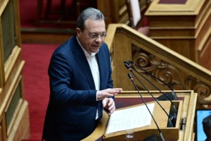 Τηλεφώνημα Φάμελλου σε Ανδρουλάκη για τα Τέμπη χωρίς αποτέλεσμα, για πρόταση δυσπιστίας άμεσα κατά της κυβέρνησης