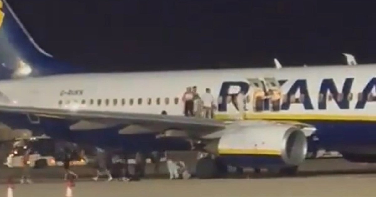 Συντριβή αεροσκάφους στη Μαγιόρκα: Ανασύρθηκαν οι σοροί ενός πατέρα και του 13χρονου γιου του - Δείτε το βίντεο πριν την πτώση