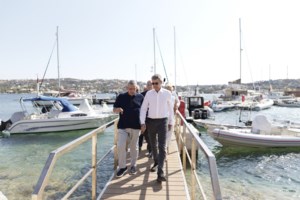 Μητσοτάκης από Αγαθονήσι: Θα εμποδίσουμε τα άθλια δίκτυα διακινητών να εκμεταλλεύονται απελπισμένους ανθρώπους