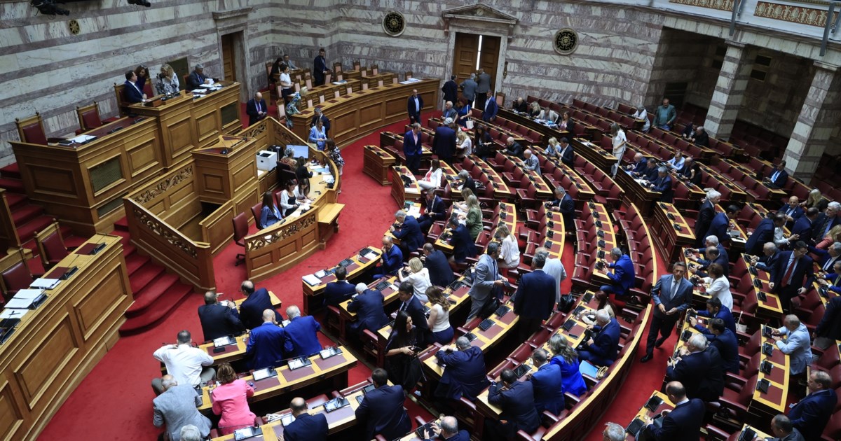 Κόντρα Ανδρουλάκη - Χατζηδάκη για ΟΠΕΚΕΠΕ: "Δεσμεύομαι για εξεταστική από το 1821" - "Είστε οι μεγαλύτεροι χορηγοί μας"