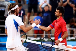 Ο Τσιτσιπάς τρολάρει τον Τζόκοβιτς: "Πότε θα ανοίξουμε ταβέρνα;" (pic)