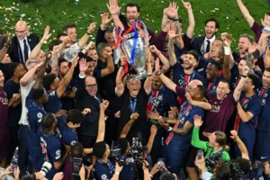 Η τραγωδία του Champions League: Δεν είναι μόνο ο Λουίς Ενρίκε - Ο βοηθός του στην Παρί έχασε τη γυναίκα του πριν 6 μήνες