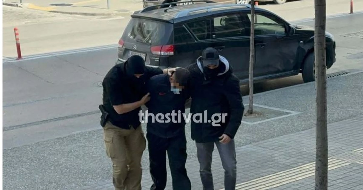 Σε σοκ η οικογένεια του 23χρονου δολοφόνου του 20χρονου: "Κλαίμε όλη μέρα, είμαστε ματωμένοι για τον χαμό του" - εικόνα 5